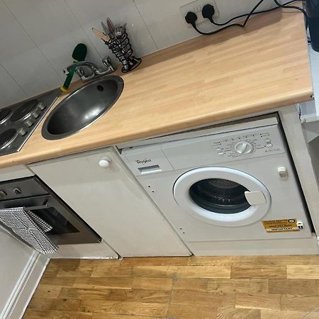 Lovely First Floor Flat-2 ロンドン エクステリア 写真