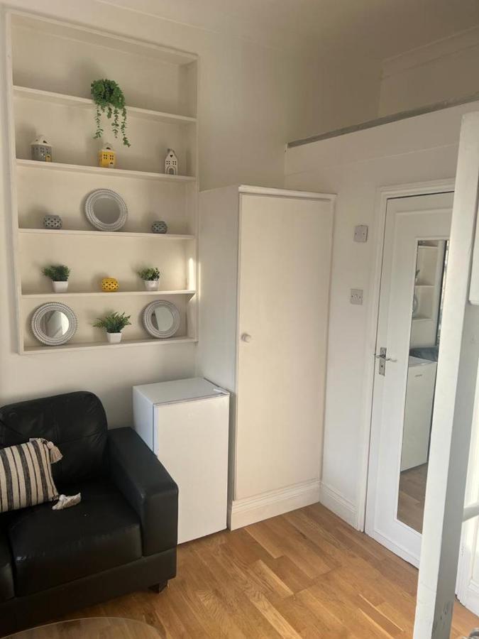 Lovely First Floor Flat-2 ロンドン エクステリア 写真