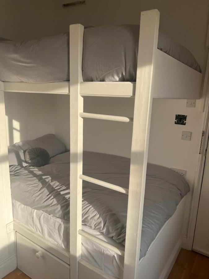 Lovely First Floor Flat-2 ロンドン エクステリア 写真